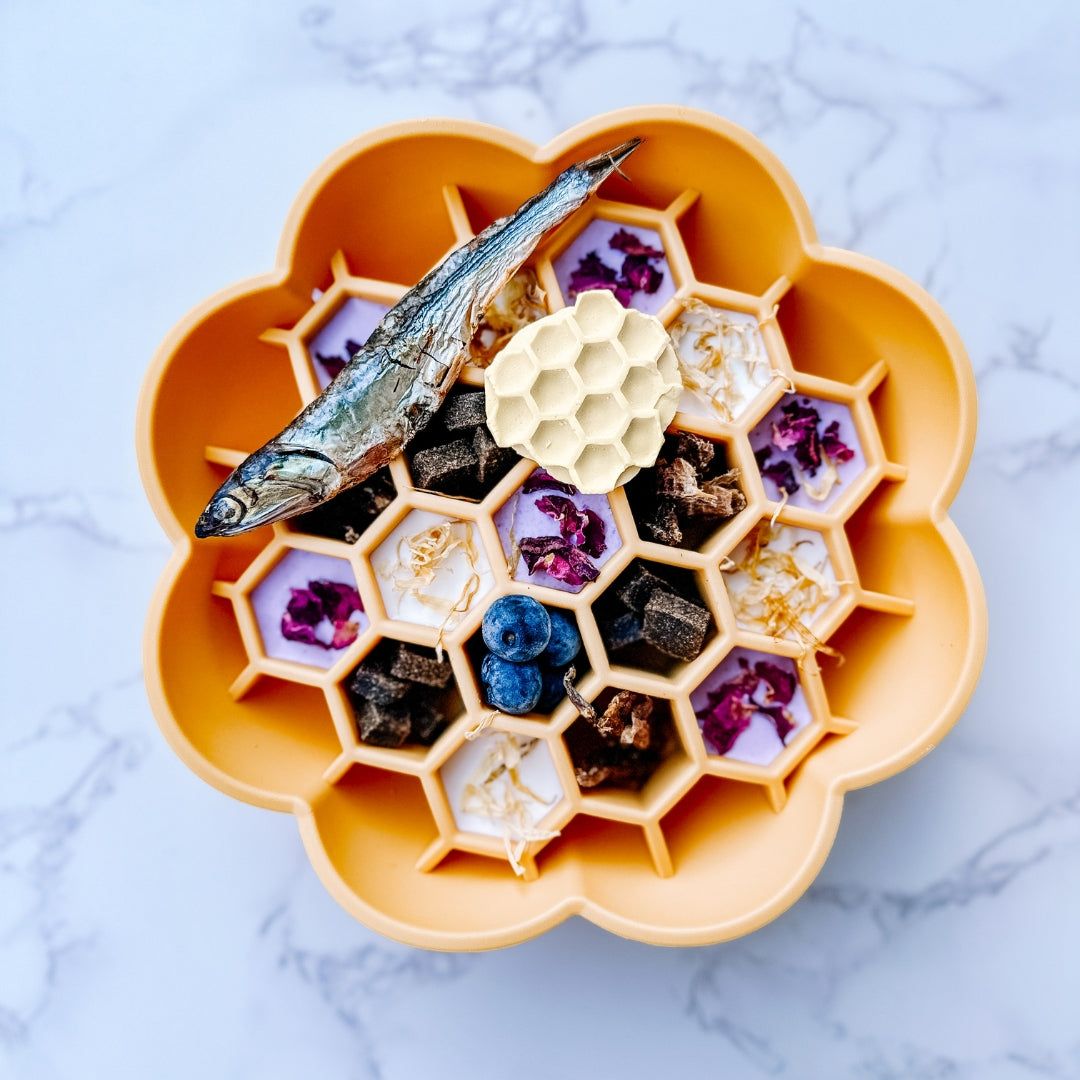 Daisy Slow Feeder - Mustard